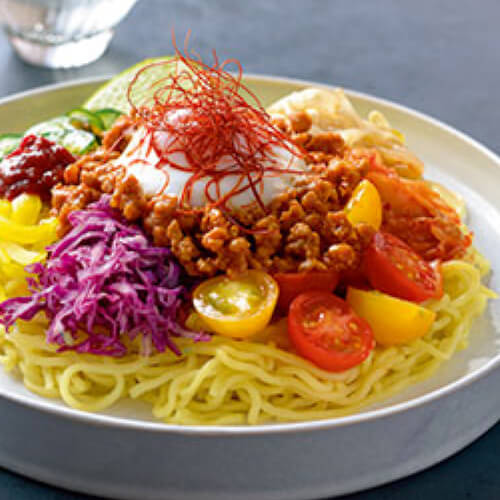 韓国風具たくさん冷やし麺