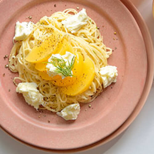 桃とハーブの冷製パスタ