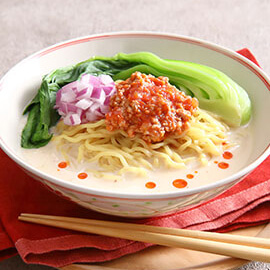 トマト肉みその冷やし豆乳担々麺